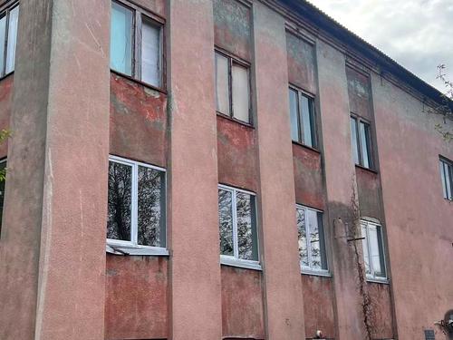 комерційна за адресою Заводська вул., 10