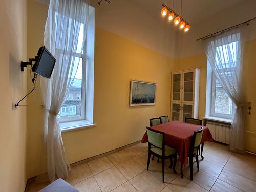 квартира за адресою Заньковецької вул., 6