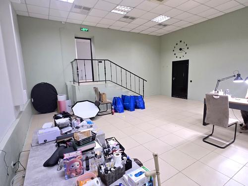 коммерческая по адресу Владимира Ивасюка просп. (Героїв Сталінграду), 8