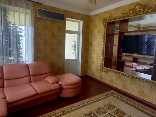 квартира за адресою Срібнокільська вул., 3-А