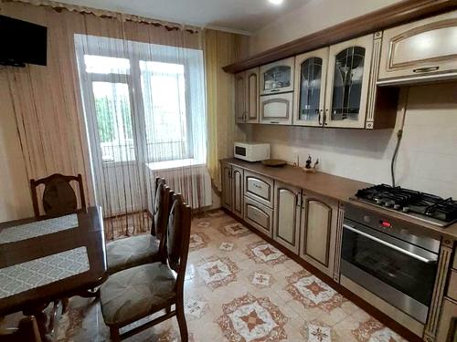 квартира за адресою Степана Васильченка вул., 14