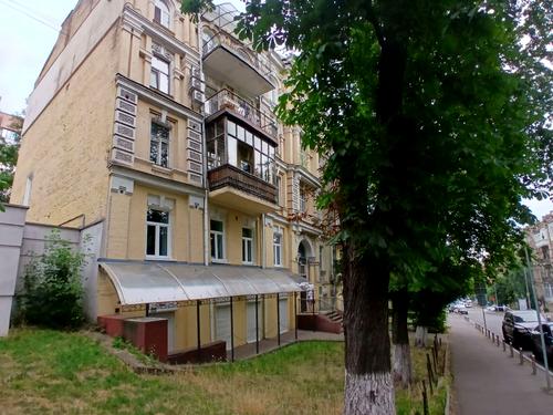 квартира за адресою Тарасівська вул., 23/25
