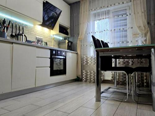 квартира за адресою Озерна вул. (Червоних Майовщиків), 35