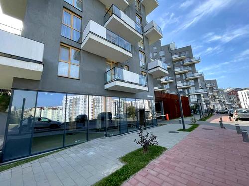 комерційна за адресою Малоголосківська вул., 28