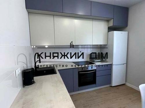 квартира по адресу Ревуцкого ул., 40-В