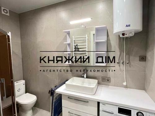 квартира за адресою Дніпровська набережна вул., 17В