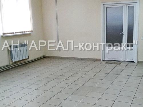 комерційна за адресою Перемоги вул., 131в