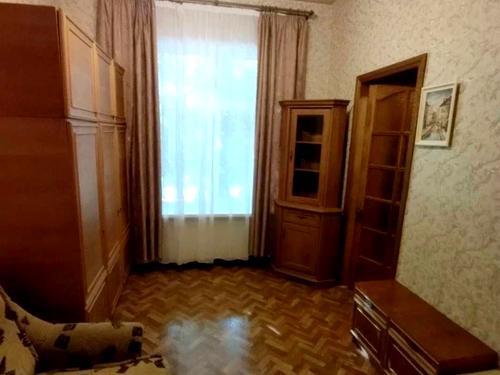 квартира за адресою Академіка Чекмарьова вул., 1А