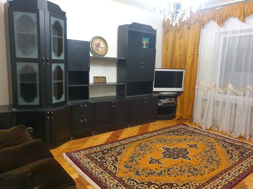 квартира за адресою Дніпровська набережна вул., 7