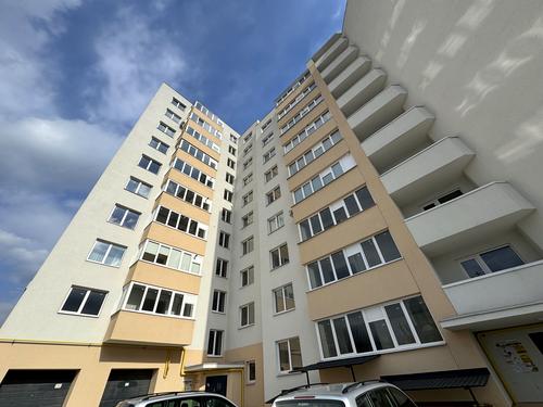 квартира за адресою Довженка вул., 32