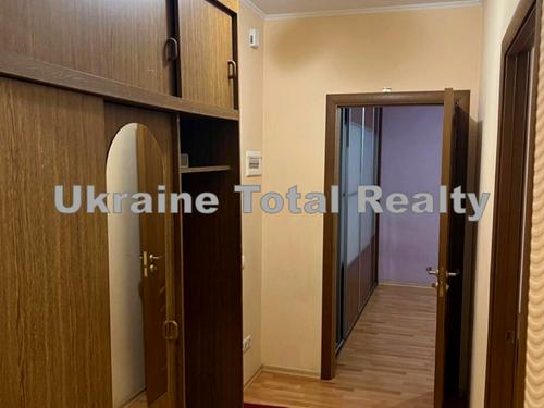 квартира за адресою Анни Ахматової вул., 19