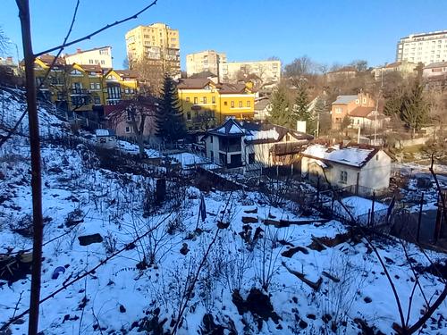 ділянка за адресою Міжгірна вул.