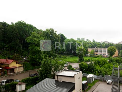 квартира за адресою Топольна вул., 4