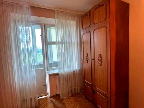 квартира за адресою Медової Печери вул. (), 38а