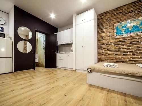 квартира за адресою Шота Руставелі вул., 2