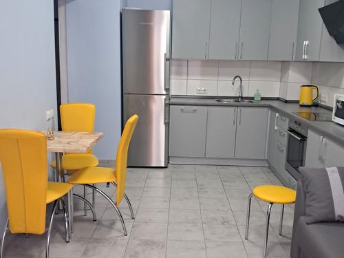 квартира за адресою Михайла Максимовича, 28Д