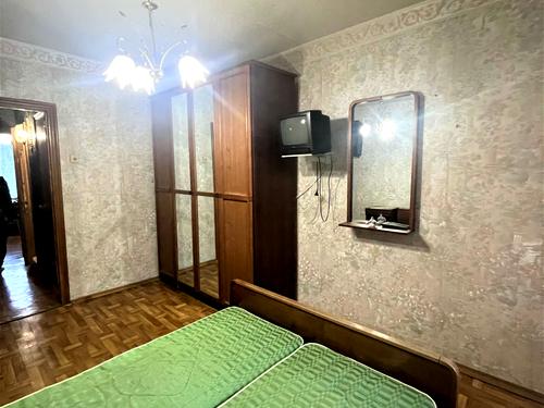 квартира за адресою Космонавтів вул., 24
