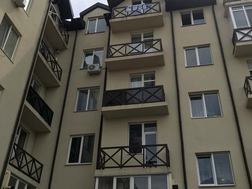 квартира по адресу Тиха, 3