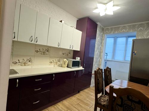 квартира за адресою В'ячеслава Чорновола вул., 48-Б