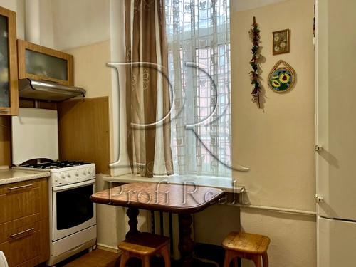 квартира за адресою Михайлівська вул., 22-Б