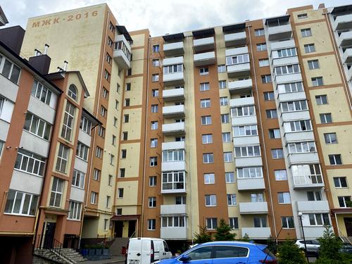 комерційна за адресою Гайдамацька вул. (Марфи Струтинської), 13-Б