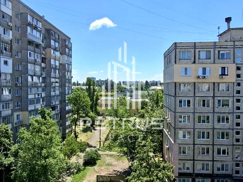квартира за адресою Романа Шухевича просп. (Генерала Ватутіна), 24-В