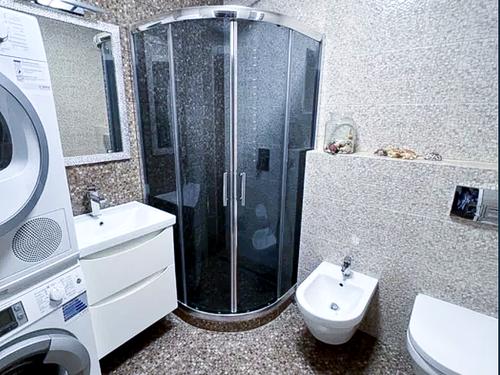 квартира по адресу Драгоманова ул., 1