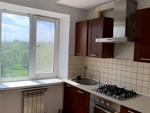 квартира за адресою Соборна вул. (50 років Жовтня), 33