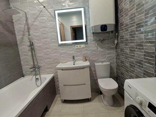 квартира по адресу Киев, Драгоманова, 4А