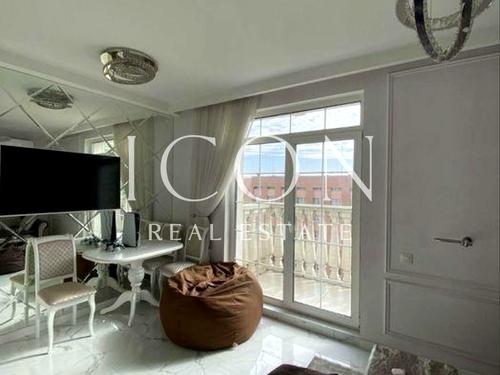 квартира за адресою Максимовича, 28 б