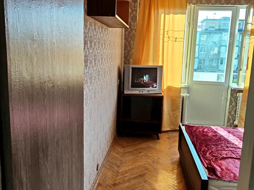 квартира по адресу Героїв Космосу ул., 7
