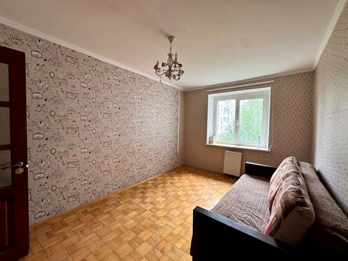 квартира за адресою Івасюка вул., 21
