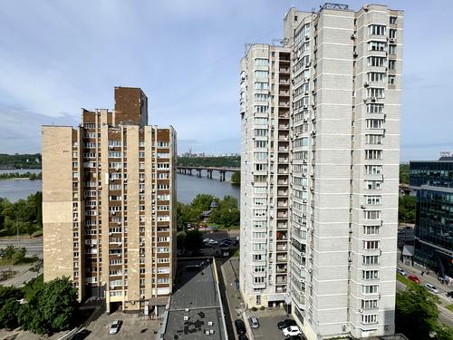 квартира за адресою Павла Тичини просп., 4