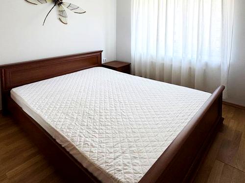 квартира за адресою Крайна вул., 1А