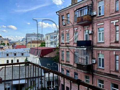 квартира за адресою Михайлівська вул., 22-Б