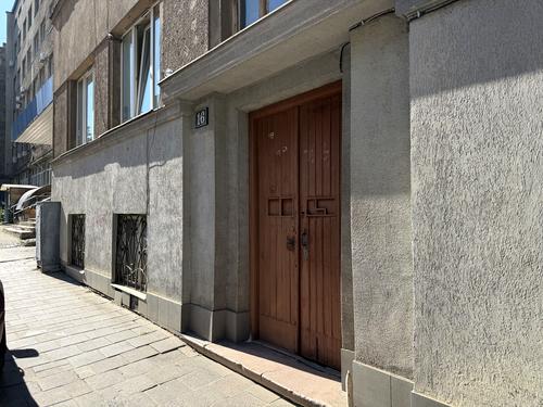 комерційна за адресою Дмитра Вітовського вул. (), 16