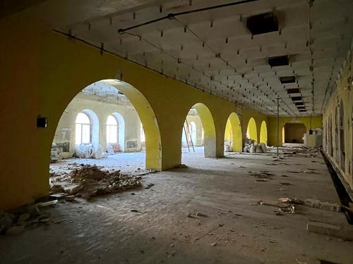 комерційна за адресою Князів Острозьких вул. (Московська), 8