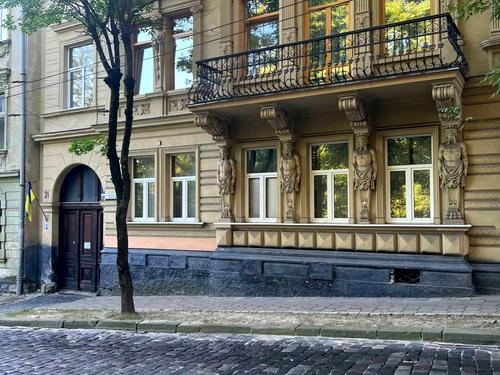 квартира по адресу Крушельницкой ул., 21