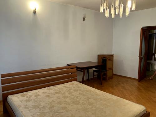 квартира за адресою Академічна вул. (Піонерська), 1