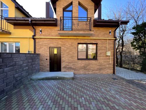 будинок за адресою Мукачеве, Штефана Августина, 36