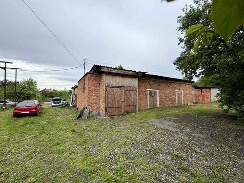 комерційна за адресою Богдана Хмельницького, 9а