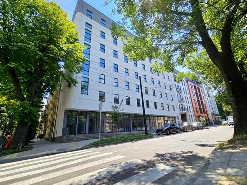 комерційна за адресою Володимира Антоновича вул., 31