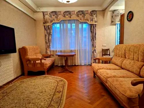квартира за адресою Пилипа Орлика вул., 9