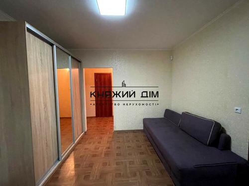 квартира по адресу Академика Глушкова просп., 9-Є