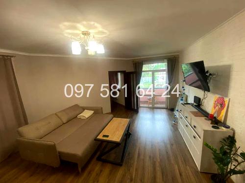 квартира за адресою Винна Гора вул., 18