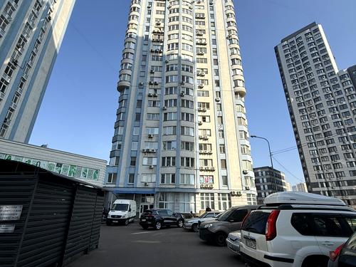 квартира за адресою Дніпровська набережна вул., 26