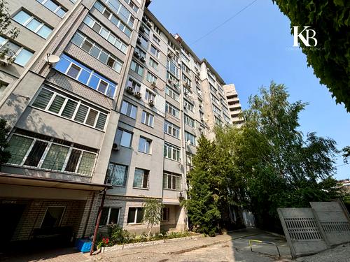 квартира за адресою Космічна вул., 9-А