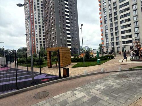 квартира за адресою Дніпровська набережна вул., 20-А
