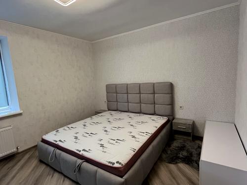 квартира за адресою Андрія Мельника вул., 10