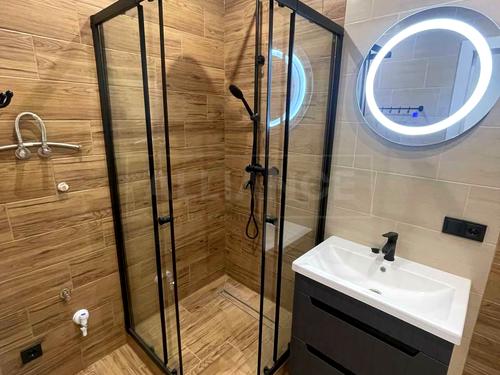 квартира за адресою Височана вул., 18